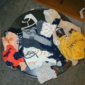 Lot of Fall Baby Clothes Various size 3 to 6 months